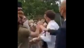 FLASH: Emmanuel Macron, lovit peste faţă în timpul unei vizite oficiale